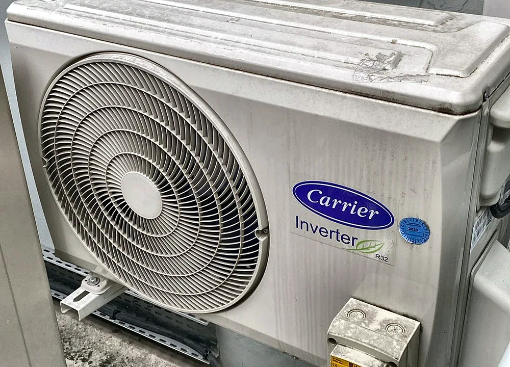Groupe extérieur de climatisation remis en service par CLIMFORGE